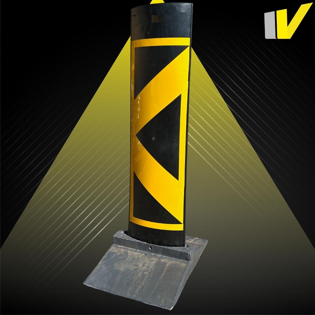 Delineator Blades And Bases - 4.5kg Rubber Base | Venture Plastics Distributors